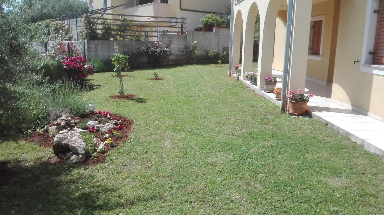 Apartment Barba Ližnjan Exterior foto